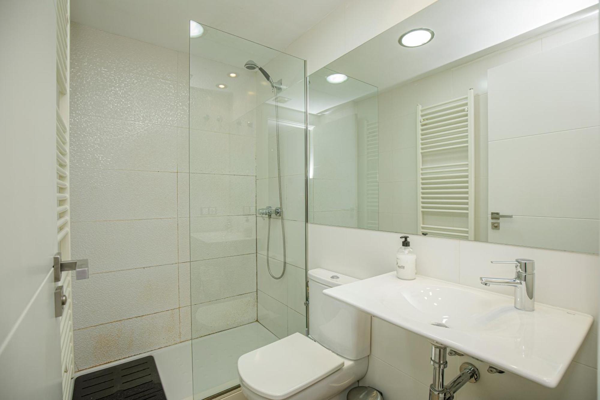 Centric Ripoll Apartment Ngoại thất bức ảnh