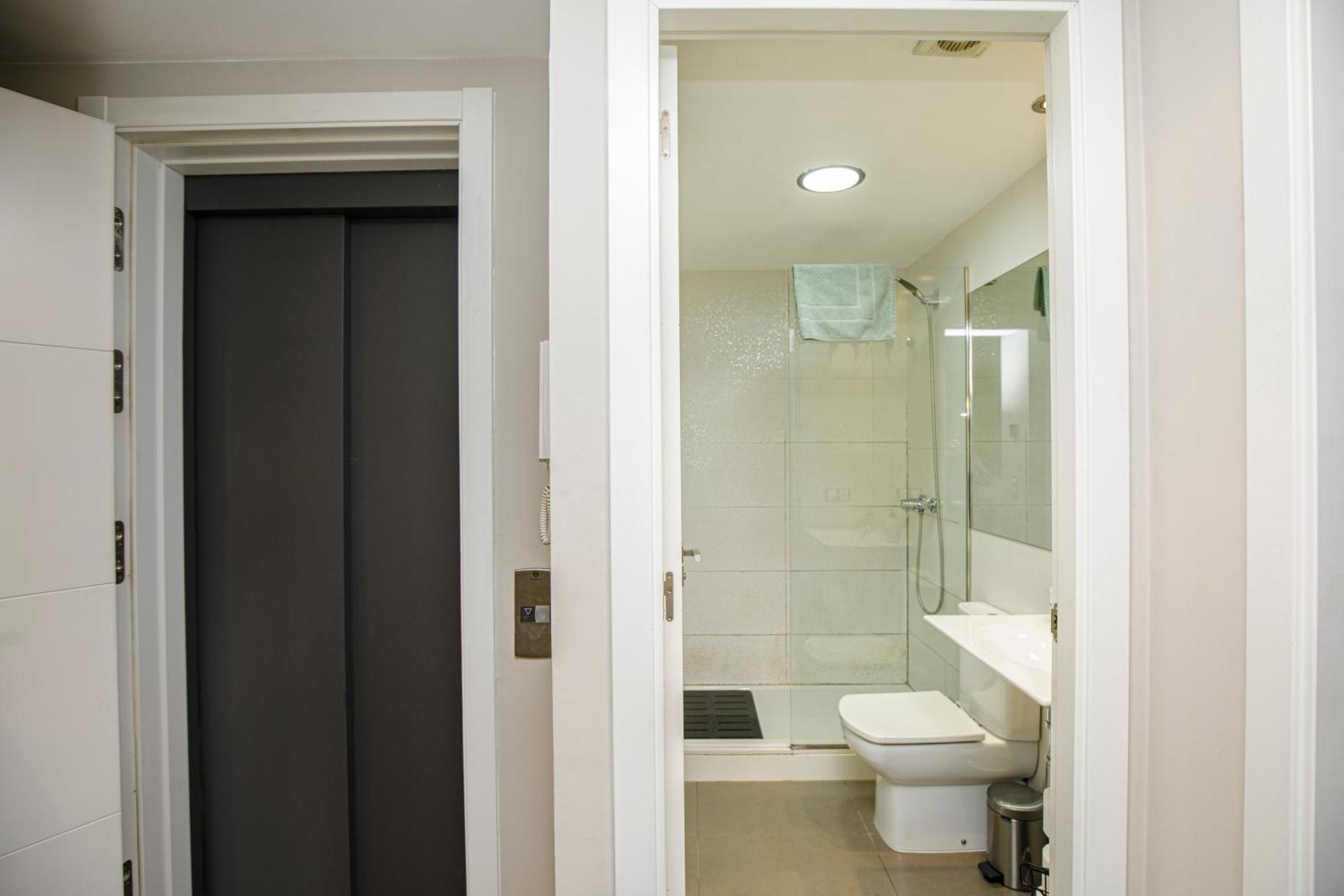 Centric Ripoll Apartment Ngoại thất bức ảnh