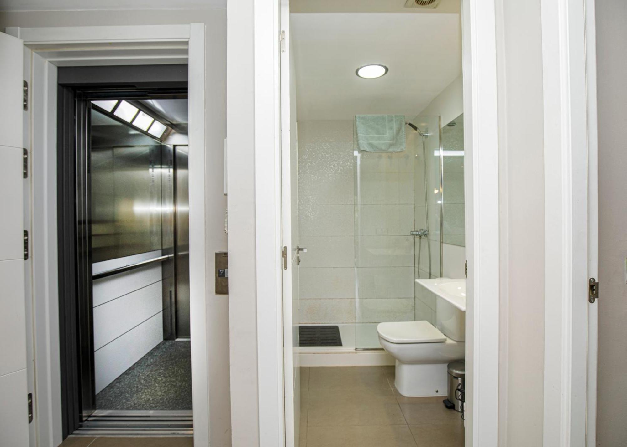 Centric Ripoll Apartment Ngoại thất bức ảnh